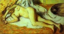 Haga click para ver la imagen ampliada bather streched out on the floor.jpg
